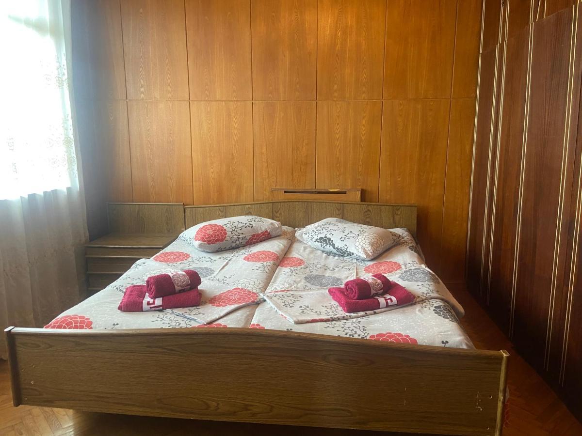 Luka Family Guest House Batumi Eksteriør billede
